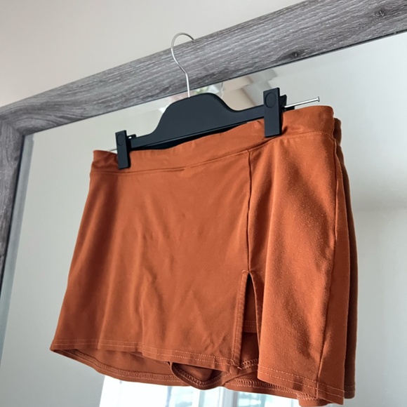 Urban Outfitters Women's Orange Skirt - Picture 3 of 6